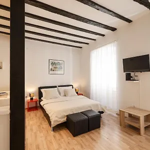  Apartment Kalelarga