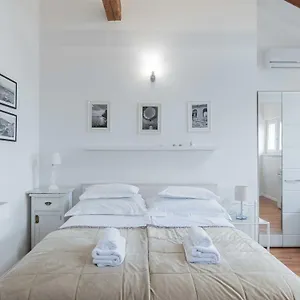 The Charm Apartment Split